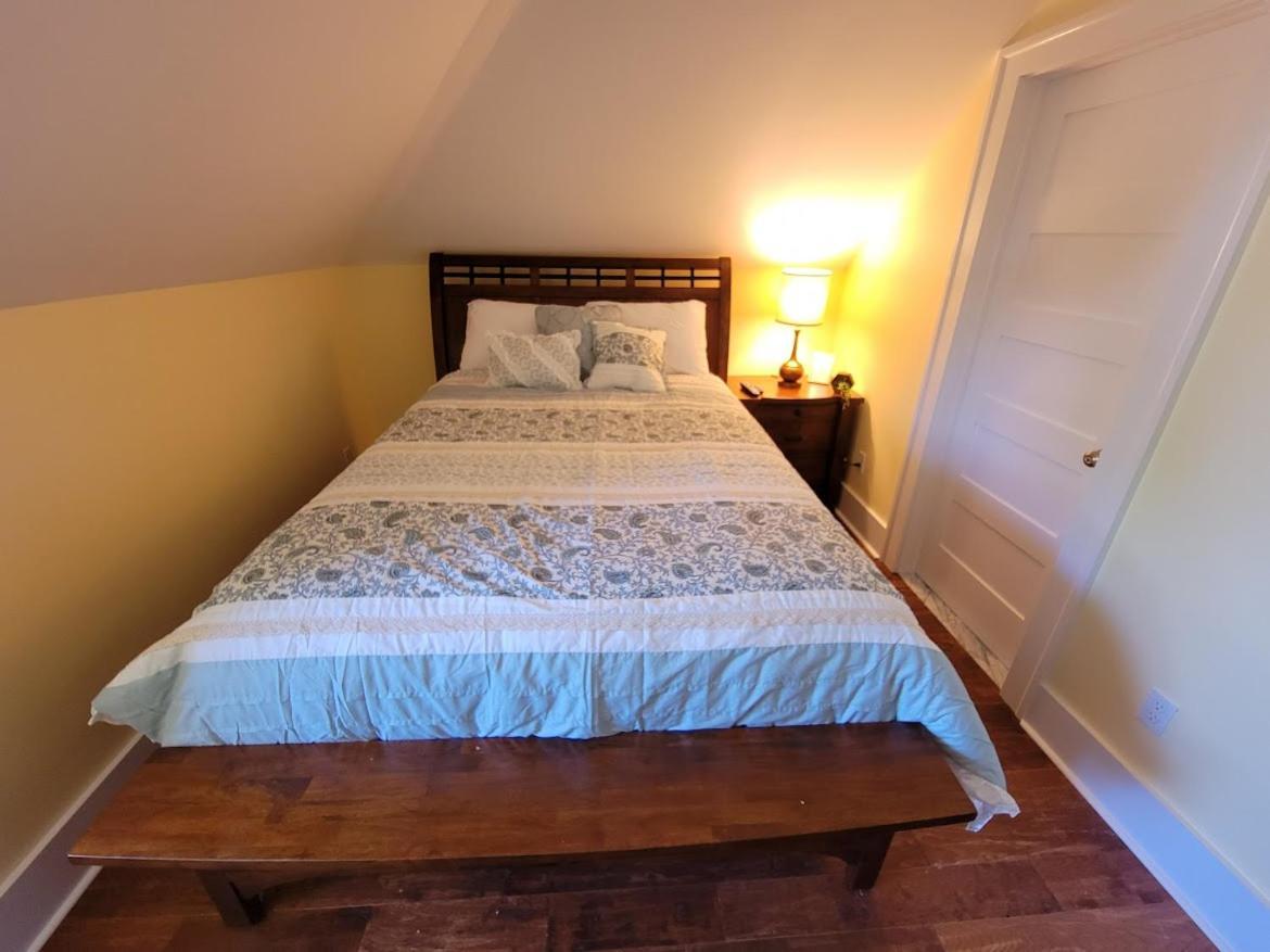 The Hidden Inn South Kortright Bagian luar foto