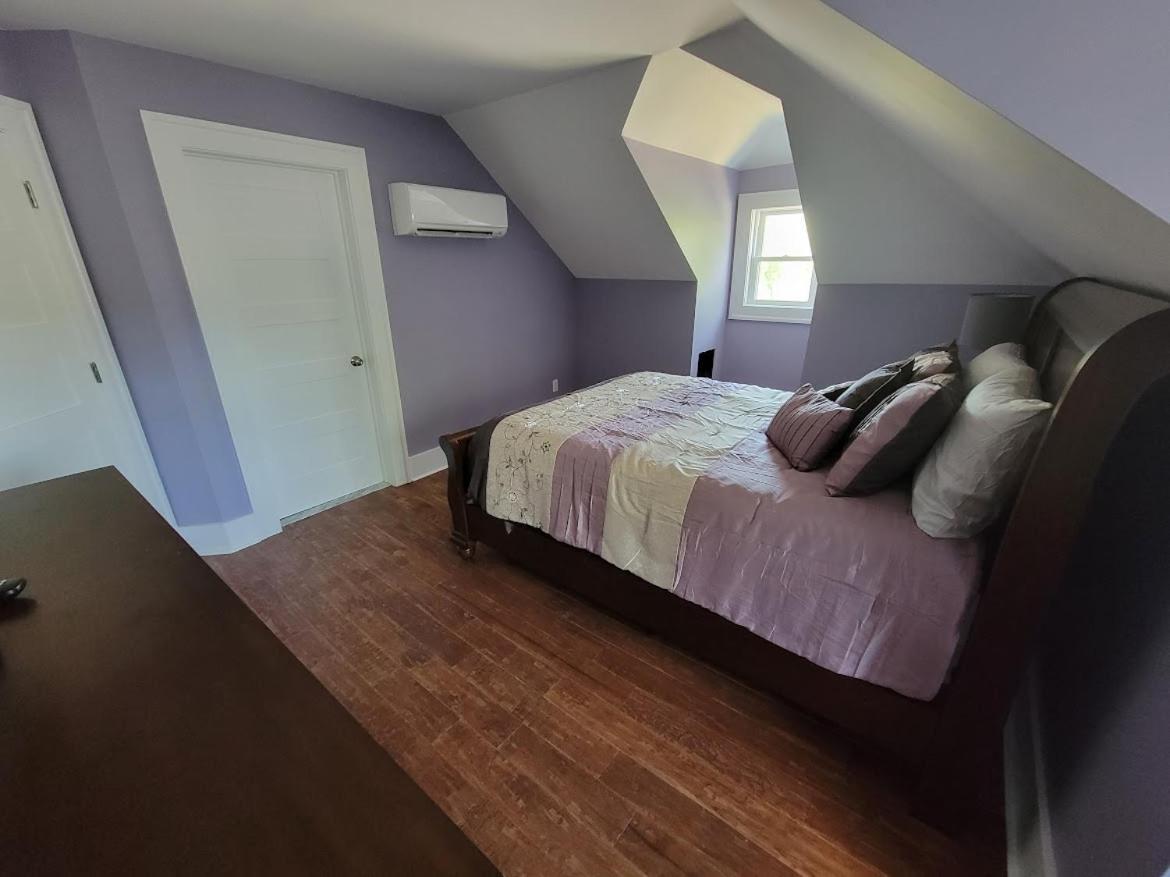 The Hidden Inn South Kortright Bagian luar foto