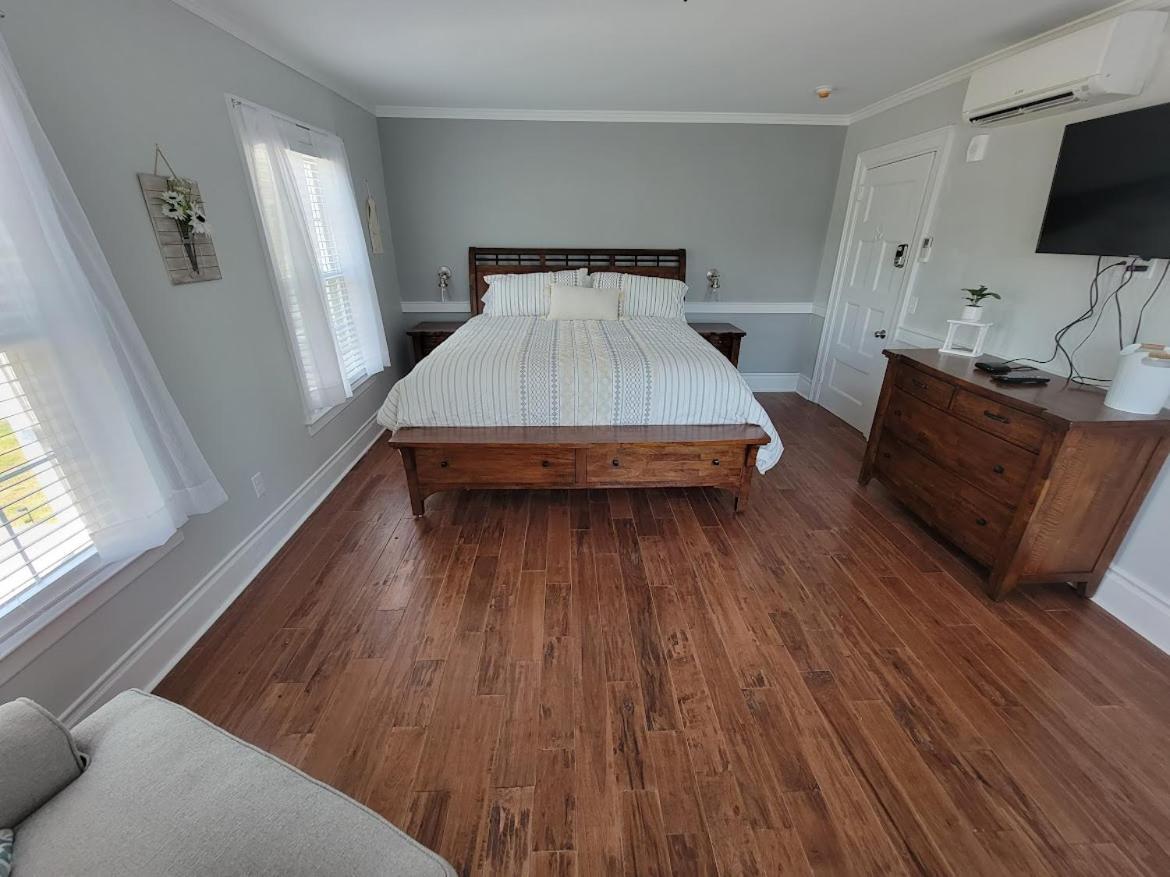 The Hidden Inn South Kortright Bagian luar foto