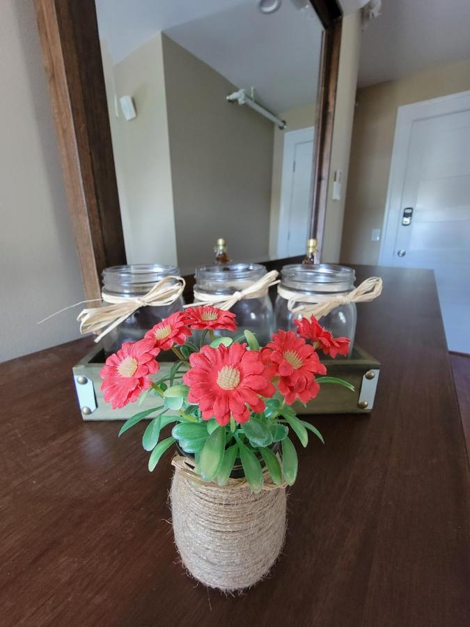 The Hidden Inn South Kortright Bagian luar foto