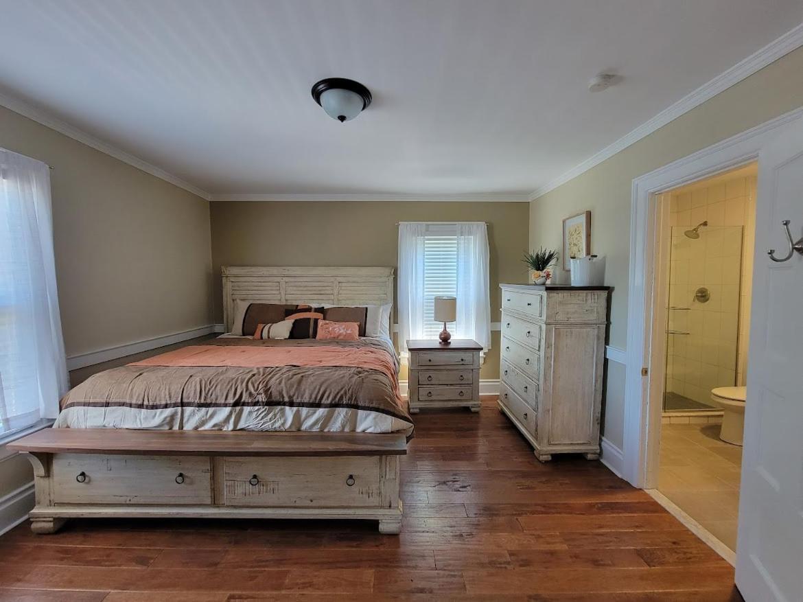 The Hidden Inn South Kortright Bagian luar foto